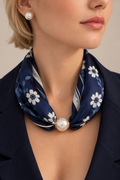 Eleganter Blumenperlen-Schal
