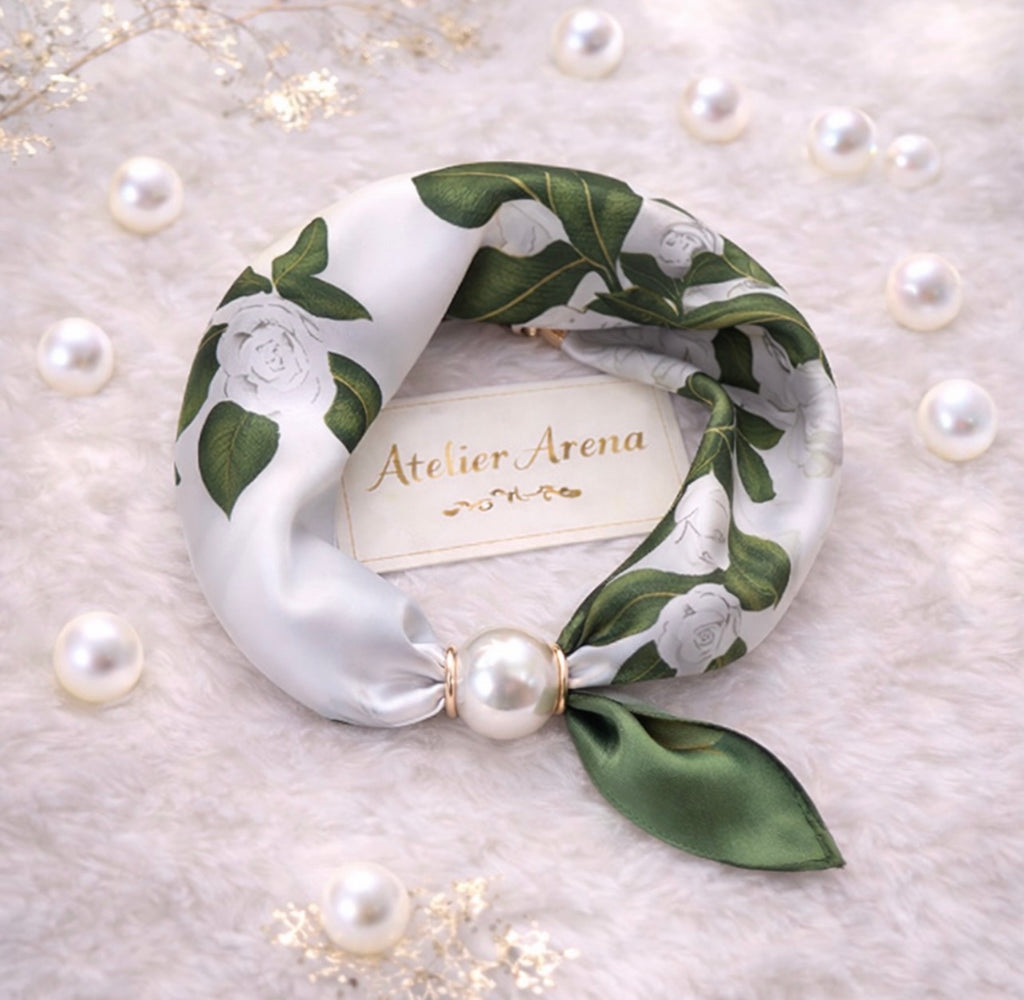 Écharpe blanc-vert à motif de roses et perle