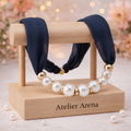 Parel Ketting met Marineblauwe Zijden Band