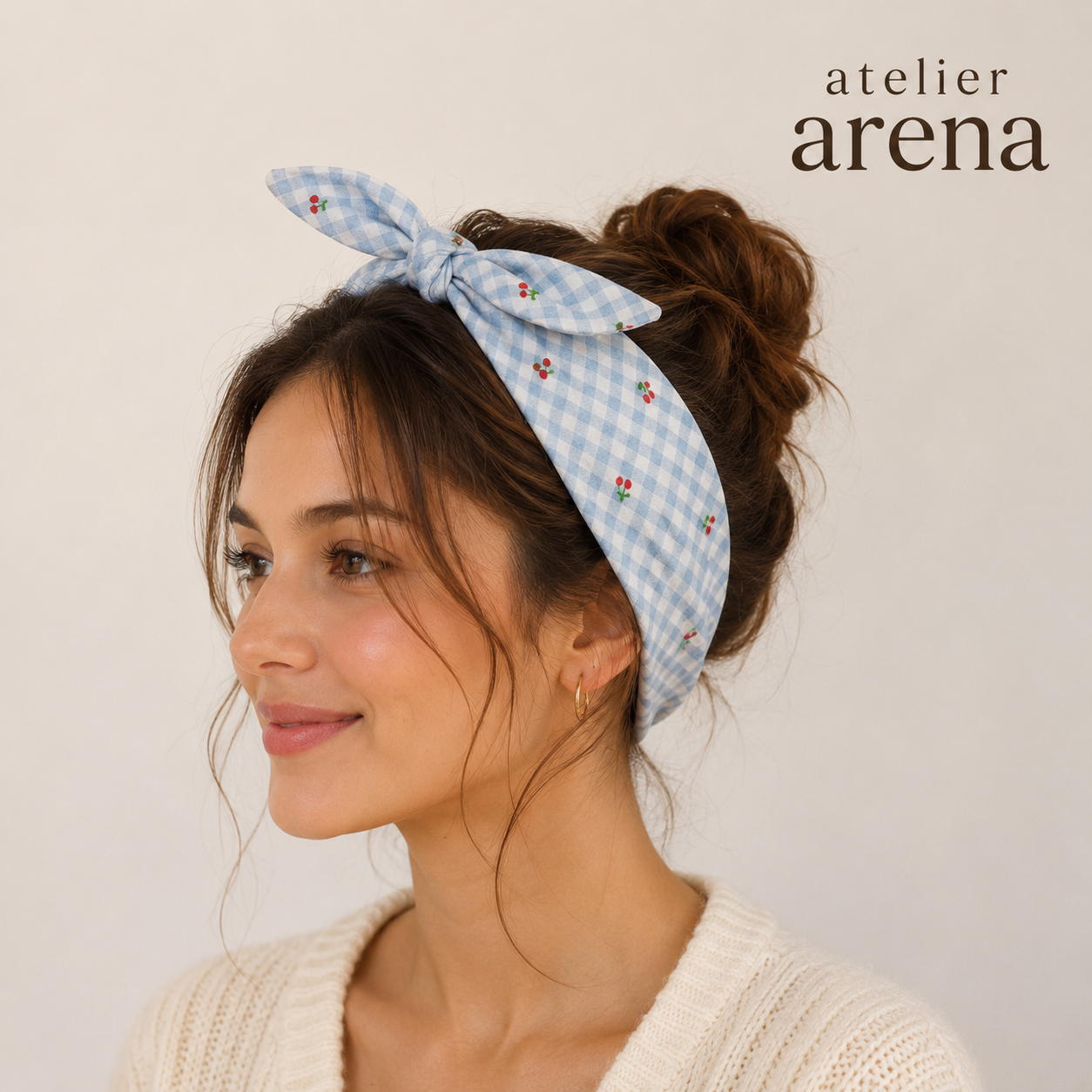 Lichtblauwe Geruite Katoenen Bandana met Mini Kersenprint
