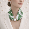 Sjaal met Pareldetail – Groen Wit Patroon