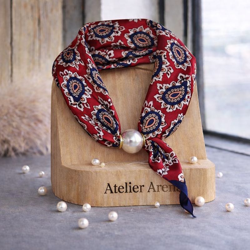 Rode Sjaal met Bohemian Patroon